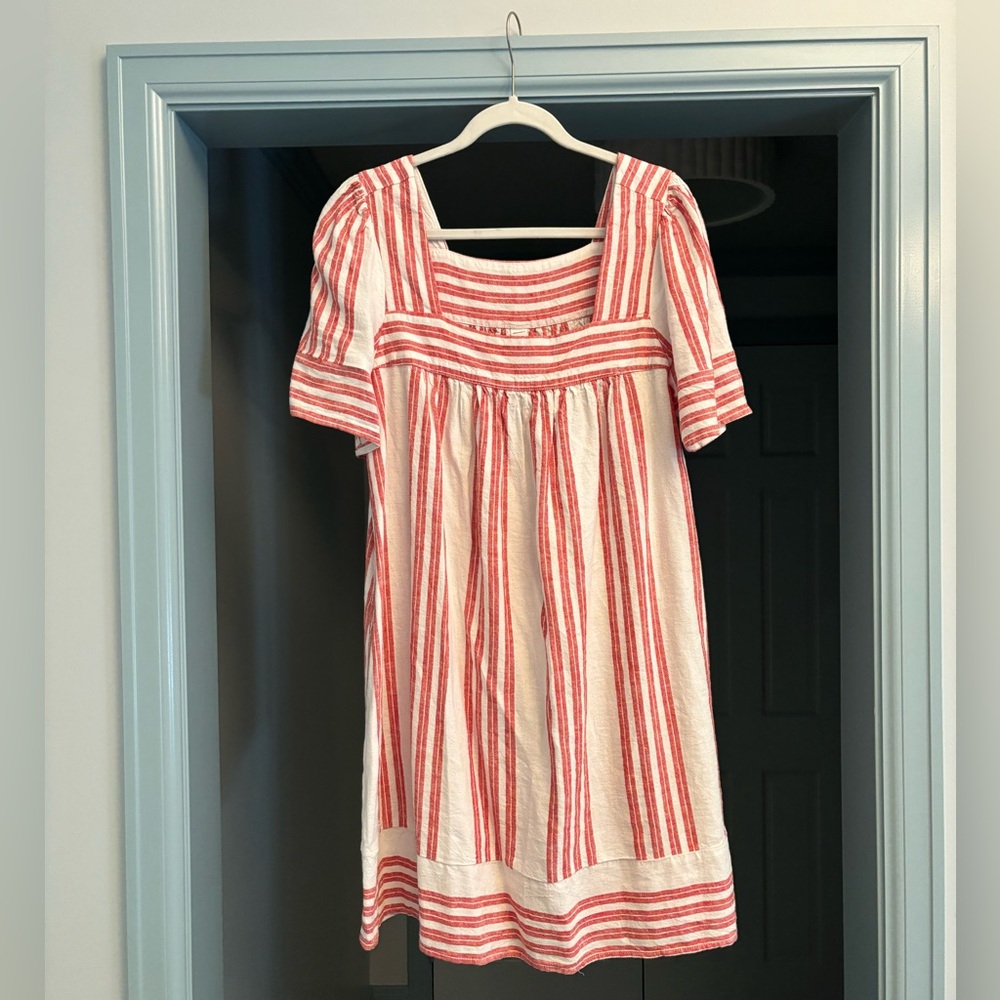 Old Navy “heavy linen feel” Smock Dress with Square Neck